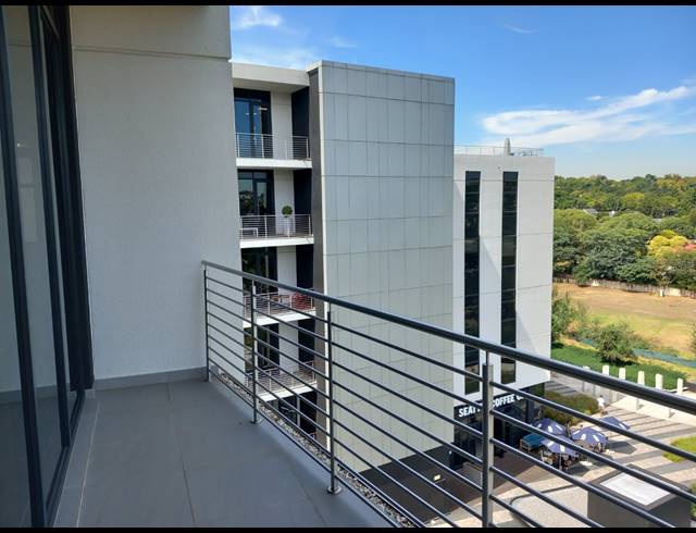 278M² OFFICE TO LET IN GLENADRIENNE